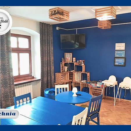 Hostel Mlotek I Perlik Tarnowskie Góry Exterior foto